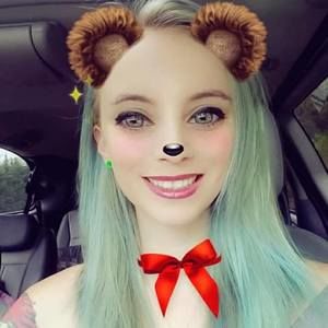 Meet your Posher, Tabitha